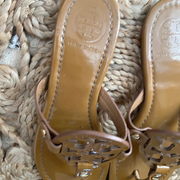 Like new Tory Burch Miller Patent Leather Nude Sandals size 7.5 - Picture 7 of 12